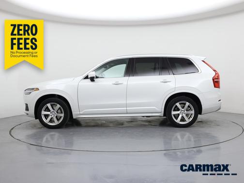 White 2022 Volvo XC90 T5 Momentum