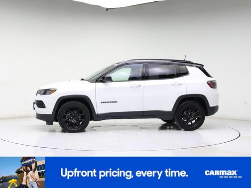 White 2022 Jeep Compass Altitude