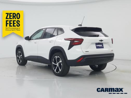 White 2024 Chevrolet Trax 1RS