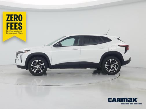 White 2024 Chevrolet Trax 1RS