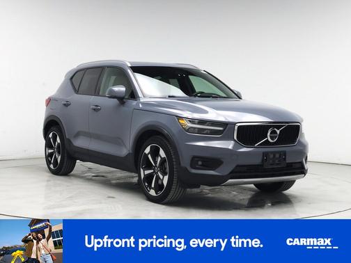 2020 Volvo XC40 T5 Momentum