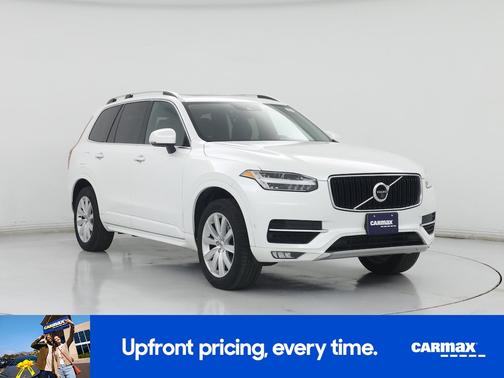 White 2018 Volvo XC90 T6 Momentum