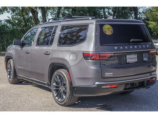 2022 Jeep Wagoneer Series III 4x4