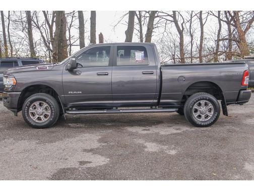 2023 RAM 2500 Big Horn Crew Cab 4x4 6'4' Box