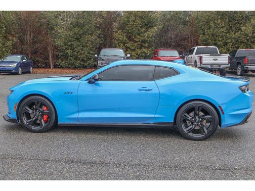 2022 Chevrolet Camaro RWD Coupe LT1