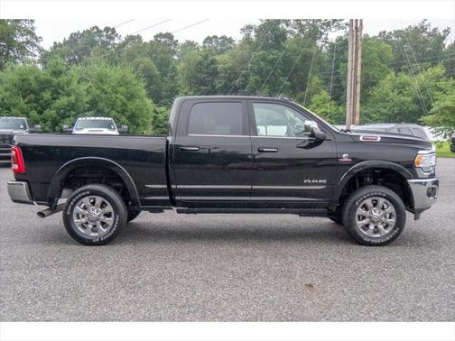 2022 RAM 2500 Limited Crew Cab 4x4 6'4' Box