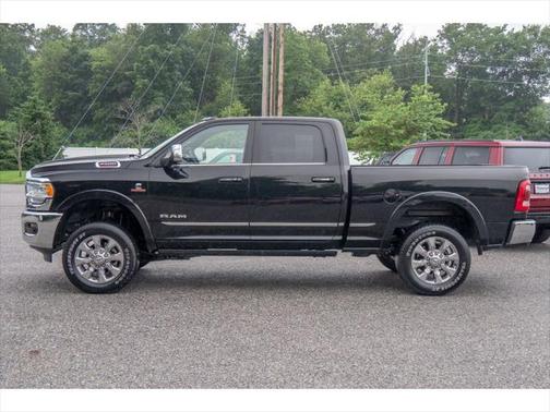 2022 RAM 2500 Limited Crew Cab 4x4 6'4' Box