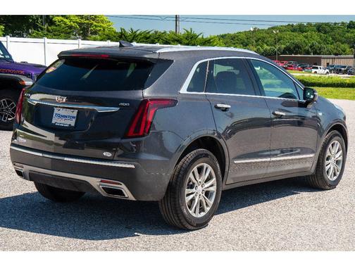 Wilder Metallic 2022 Cadillac XT5 Premium Luxury