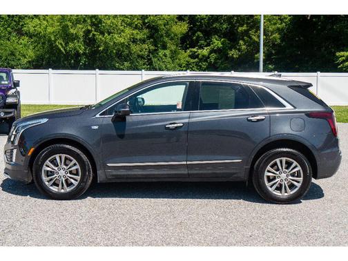 Wilder Metallic 2022 Cadillac XT5 Premium Luxury