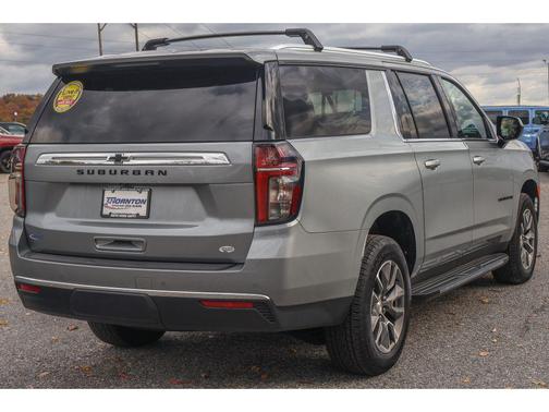 2024 Chevrolet Suburban LS