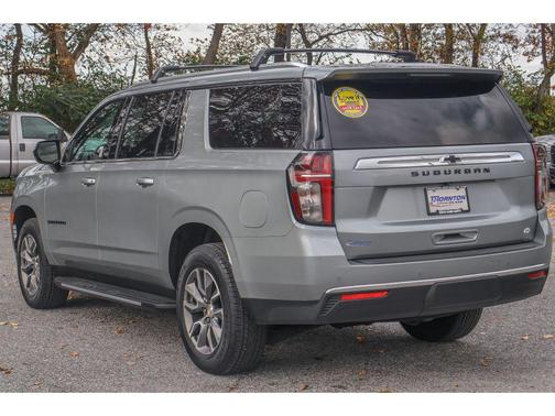 2024 Chevrolet Suburban LS