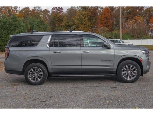 2024 Chevrolet Suburban LS