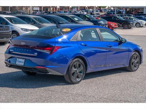 2021 Hyundai ELANTRA SEL
