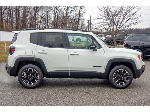 2023 Jeep Renegade Upland