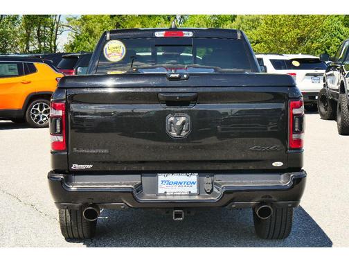 Diamond Black Crystal Pearlcoat 2024 RAM 1500 Laramie