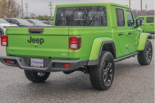 2025 Jeep Gladiator Nighthawk
