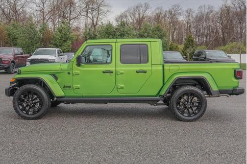 2025 Jeep Gladiator Nighthawk