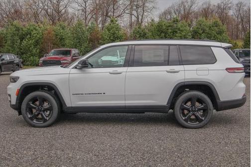 2025 Jeep Grand Cherokee L Altitude