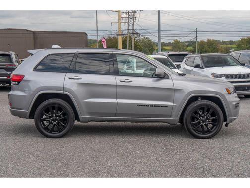 2020 Jeep Grand Cherokee Altitude