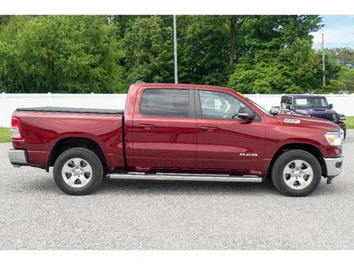 Delmonico Red Pearlcoat 2021 RAM 1500 Big Horn/Lone Star