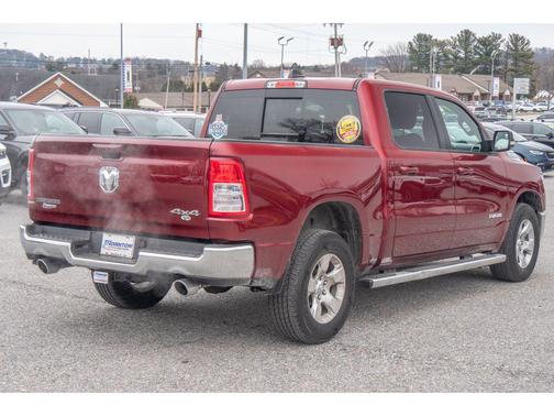 Delmonico Red Pearlcoat 2021 RAM 1500 Big Horn/Lone Star
