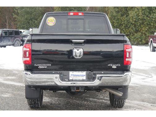 2022 RAM 2500 Laramie Crew Cab 4x4 6'4' Box