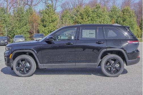 2025 Jeep Grand Cherokee Altitude