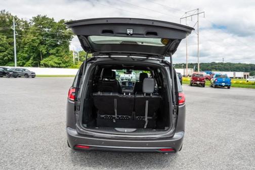 2021 Chrysler Pacifica Hybrid Touring L