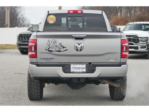 2022 RAM 2500 Laramie Crew Cab 4x4 6'4' Box