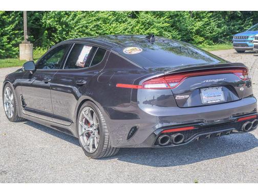 2022 Kia Stinger GT2