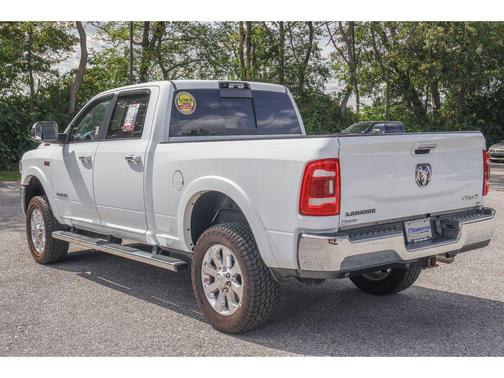 2022 RAM 2500 Laramie Crew Cab 4x4 6'4' Box