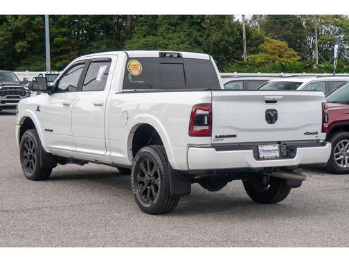 2022 RAM 2500 Laramie Crew Cab 4x4 6'4' Box