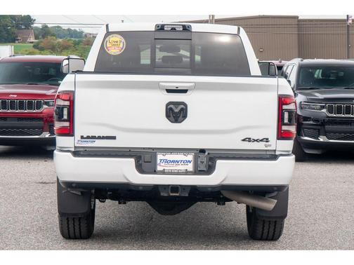 2022 RAM 2500 Laramie Crew Cab 4x4 6'4' Box