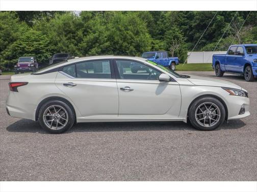 2021 Nissan Altima 2.5 SL