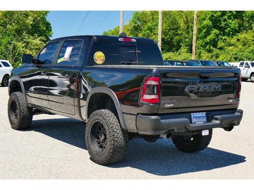 Diamond Black Crystal Pearlcoat 2019 RAM 1500 Rebel