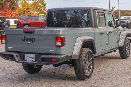 2025 Jeep Gladiator Sport S