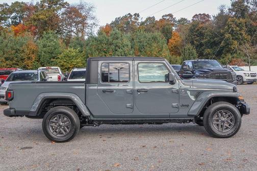 2025 Jeep Gladiator Sport S