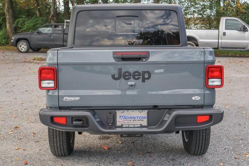 2025 Jeep Gladiator Sport S