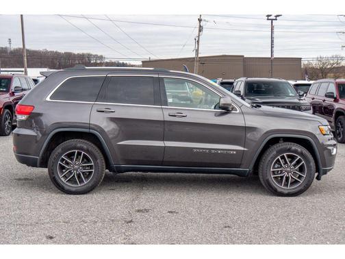 2019 Jeep Grand Cherokee Laredo