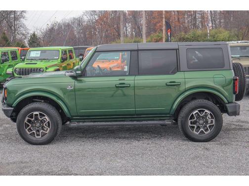 2022 Ford Bronco Outer Banks