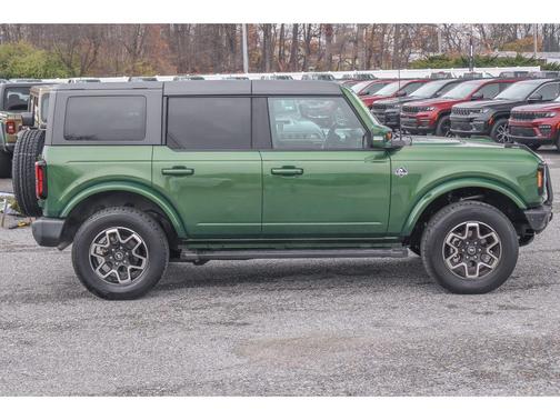 2022 Ford Bronco Outer Banks