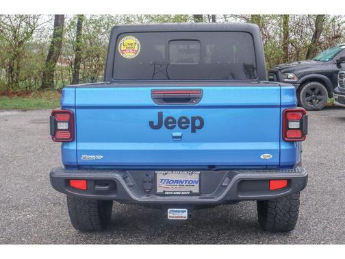Hydro Blue Pearlcoat 2022 Jeep Gladiator Sport S