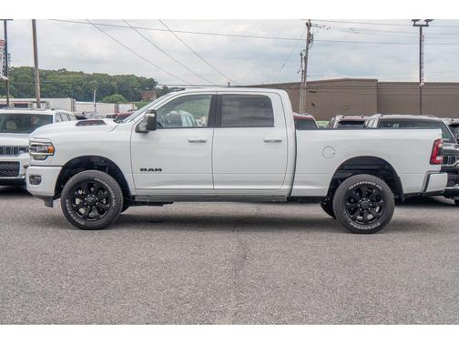 2024 RAM 2500 Laramie Crew Cab 4x4 6'4' Box