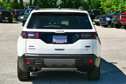Bright White Clearcoat 2026 Jeep Cherokee Overland