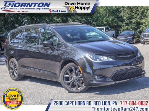 2020 Chrysler Pacifica Touring