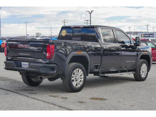 2020 GMC Sierra 2500 Denali