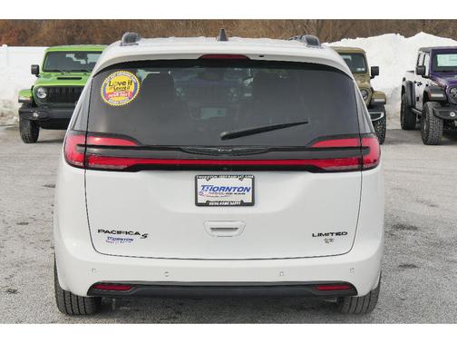 2024 Chrysler Pacifica Limited