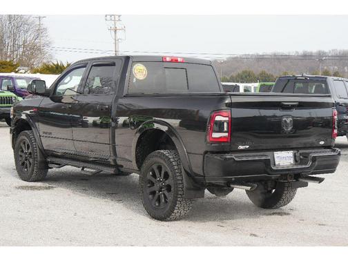 2020 RAM 2500 Laramie Crew Cab 4X4 6'4' Box