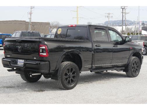 2020 RAM 2500 Laramie Crew Cab 4X4 6'4' Box