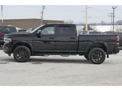 2020 RAM 2500 Laramie Crew Cab 4X4 6'4' Box